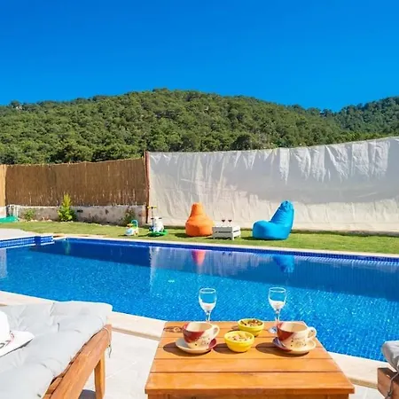 Ξενοδοχείο Bonus 2 / Kalkan